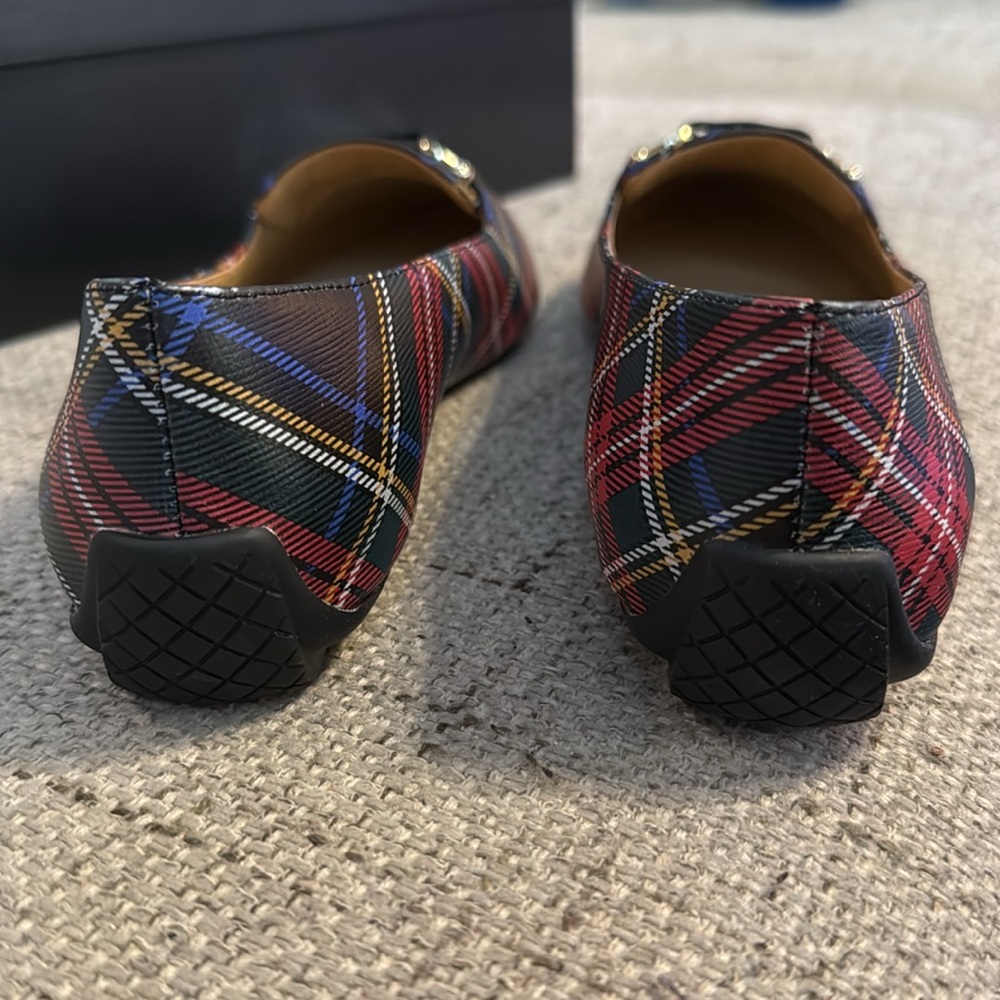 Talbots Leather Flat Pointed Toe Drivers in Plaid Size 6.5 - Picture 2 of 9
